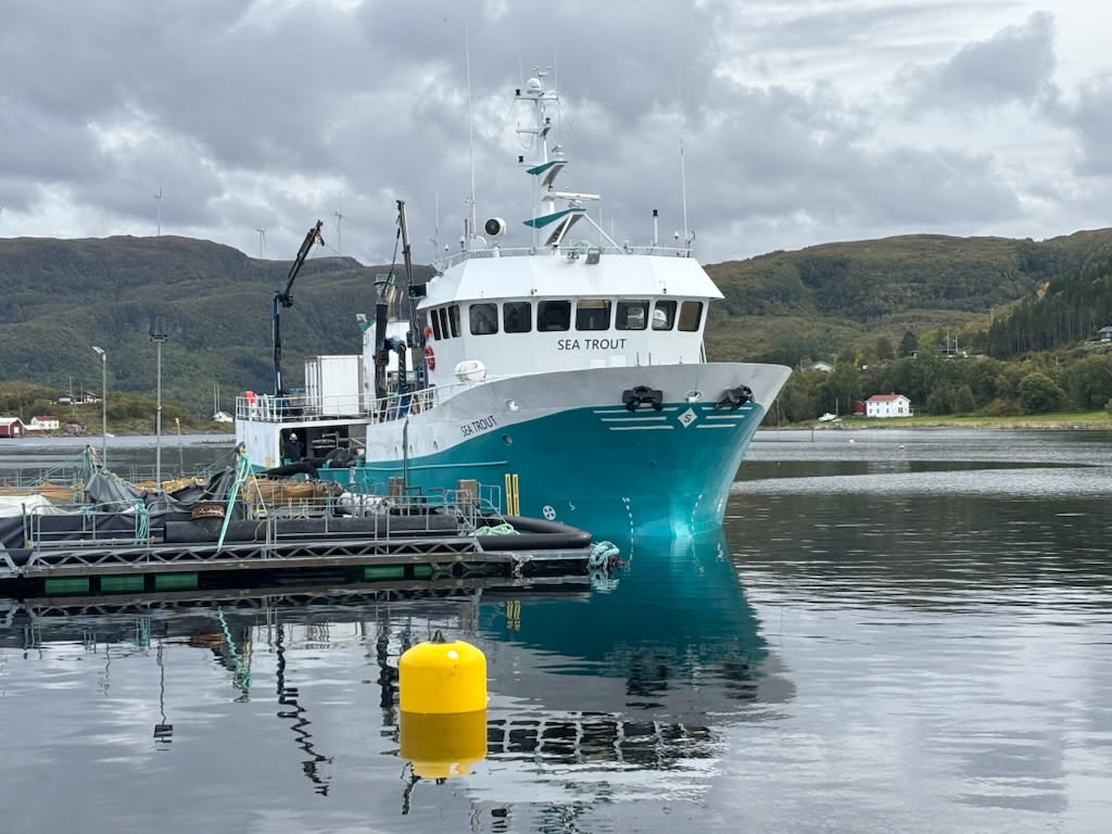 Brønnbåten Sea Trout ved kai
